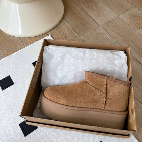 Picture of UGG Shoes Women _SKUfw145790524fw
